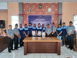 Kalapas IIA Parepare Sambut Tahun Baru Saka 1946 dengan Penyerahan SK Remisi Menkumham RI ke Narapidana