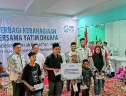 YMB PT PLN UP3 Watampone Membagikan Kebahagiaan kepada Anak Yatim dan Kaum Duafa