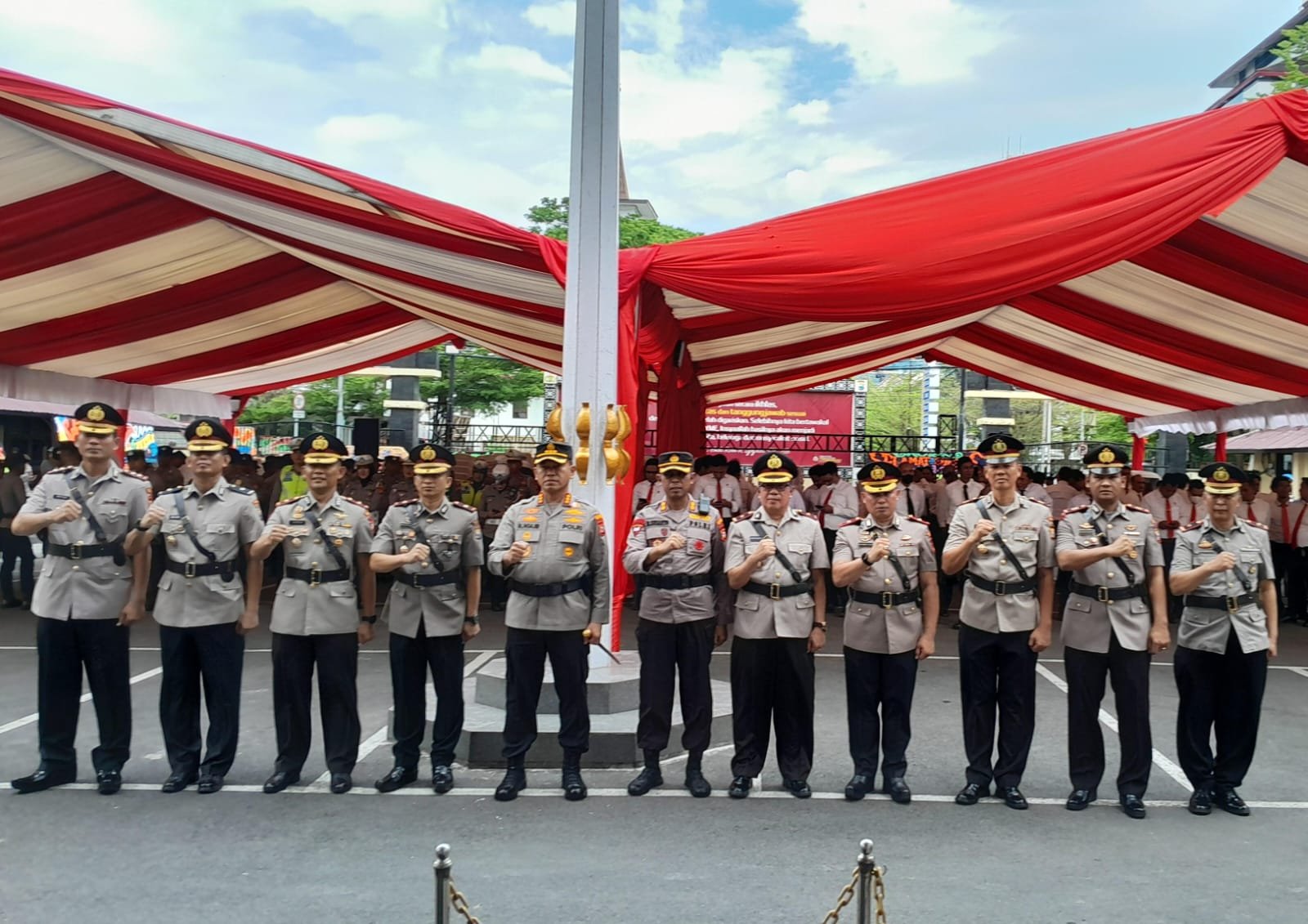 Polrestabes Makassar Gelar Upacara Serah Terima Jabatan Kasat Lantas ...