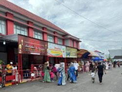 Momen Idul Fitri : Ribuan Pengunjung Membanjiri Lapas Makassar