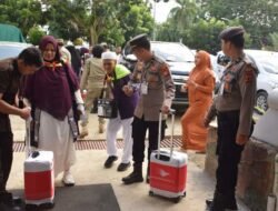 Polres Bone Amankan Pelepasan Jemaah Calon Haji Kloter 1 Bone dengan Profesional