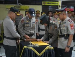 Kapolres Pelabuhan Makassar Pimpin Sertijab Tiga Pejabat Utama dan Kapolsek Jajaran