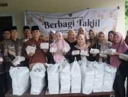 Semarakkan HBP, Lapas Makassar Berbagi Takjil di Jum’at Berkah