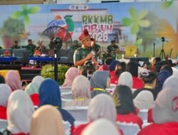 Pangdam Hasanuddin Tanamkan Wawasan Kebangsaan kepada Mahasiswa Baru Unhas